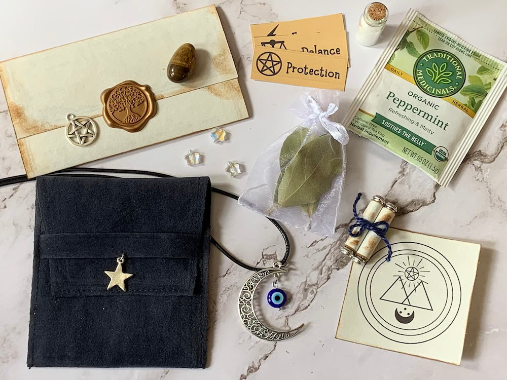 Witches's Pocket - Fiona Moondrift