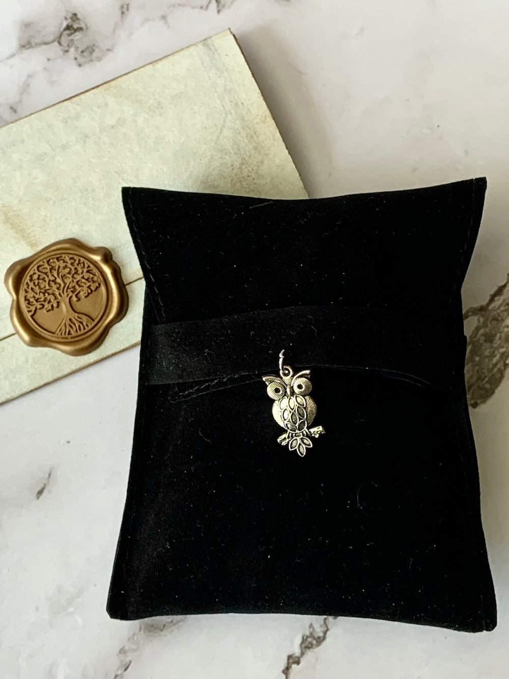 Witches' Pockets - Virelda Crowshade