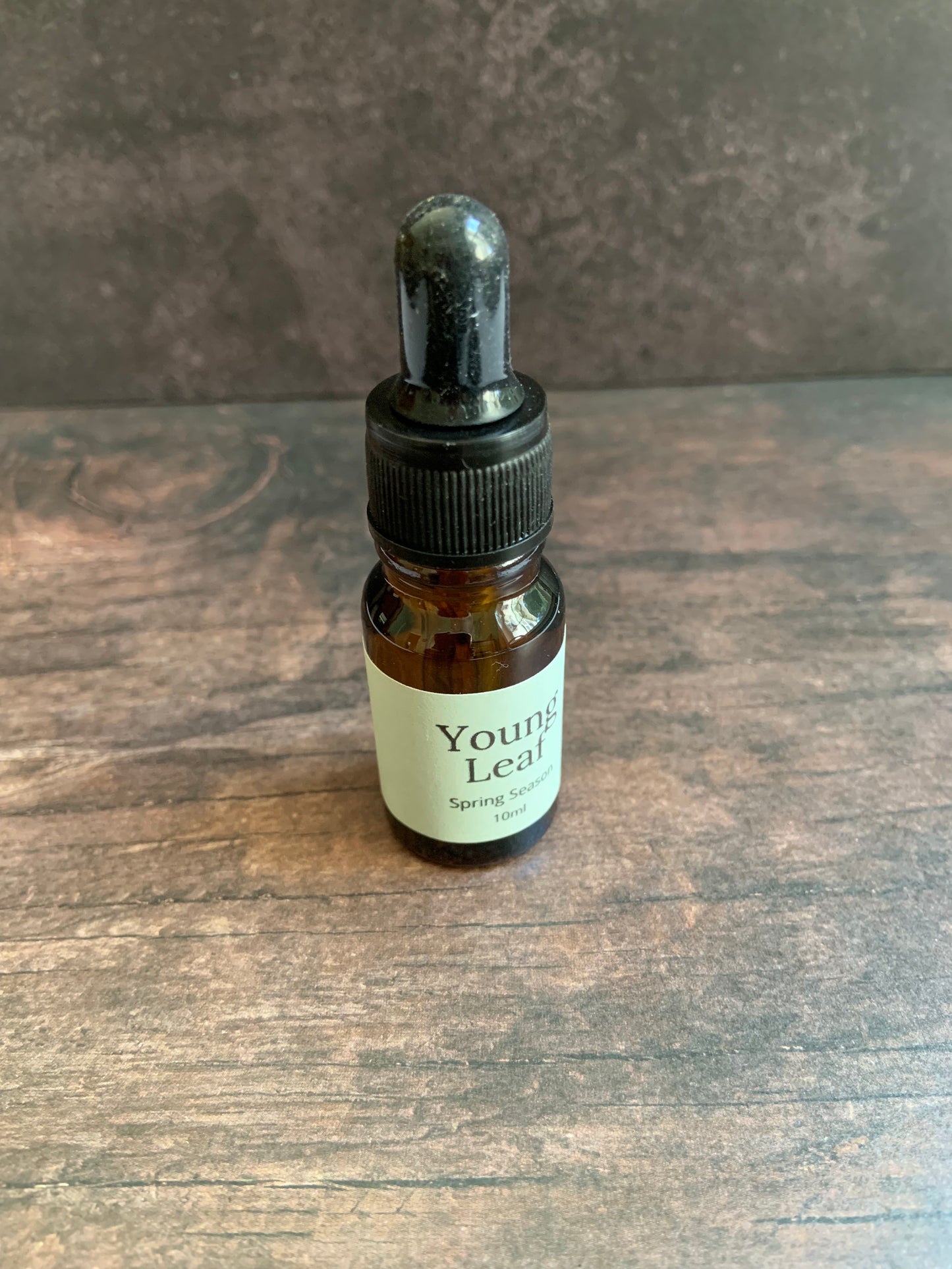 Young Leaf - Spring Oil